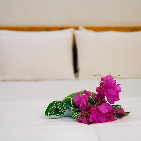 Hotel Sun & Surf Thulusdhoo Exterior foto