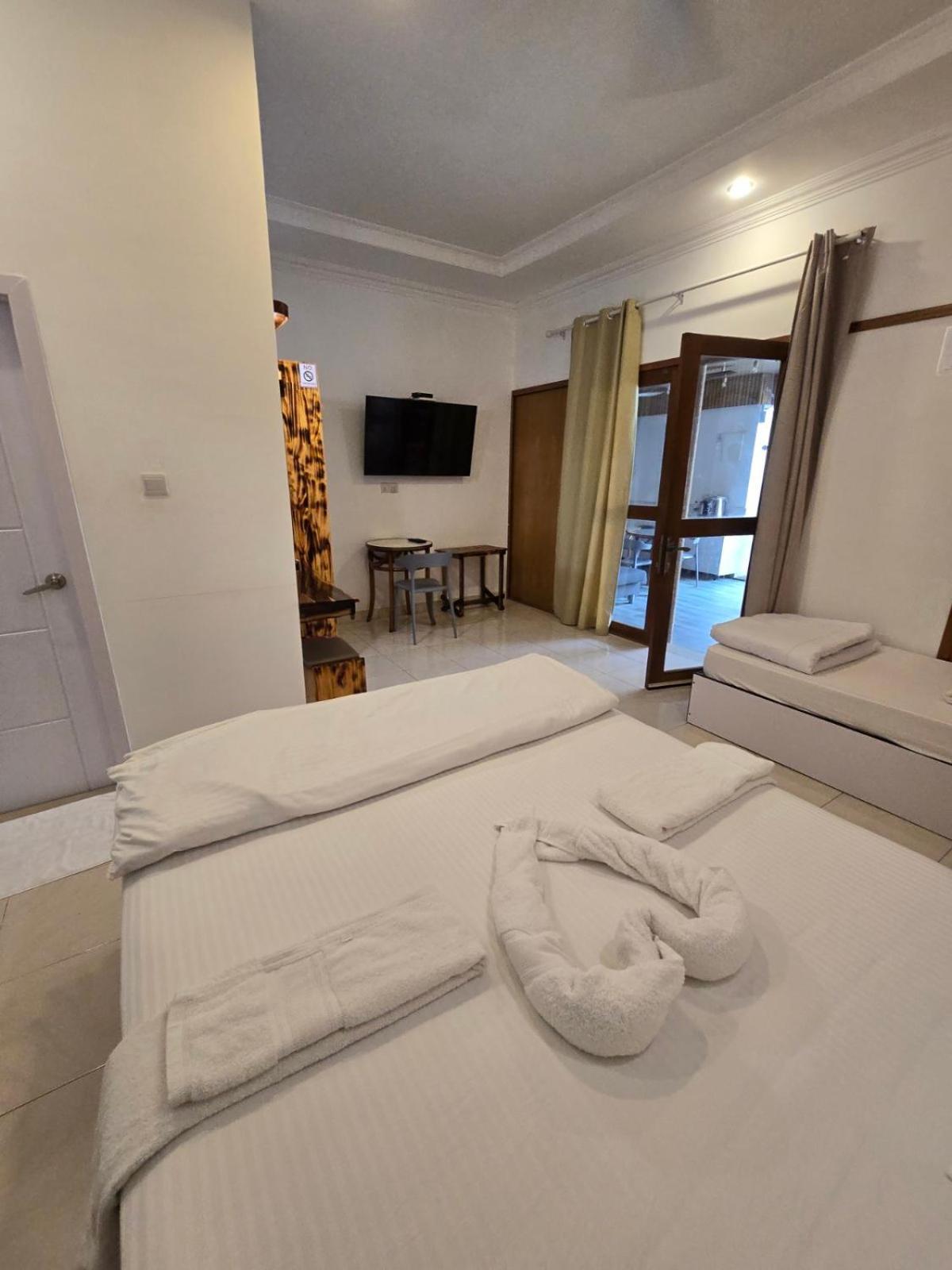 Hotel Sun & Surf Thulusdhoo Exterior foto